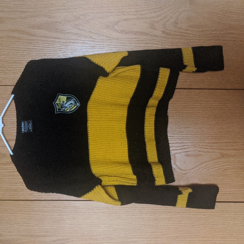 Hot Topic Black and Yellow Striped Crew Neck Sweater